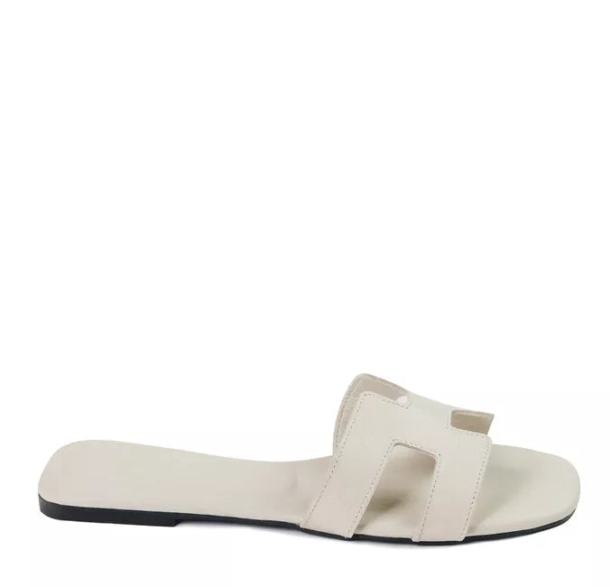 Sandália Rasteira Off White Hellen Couro